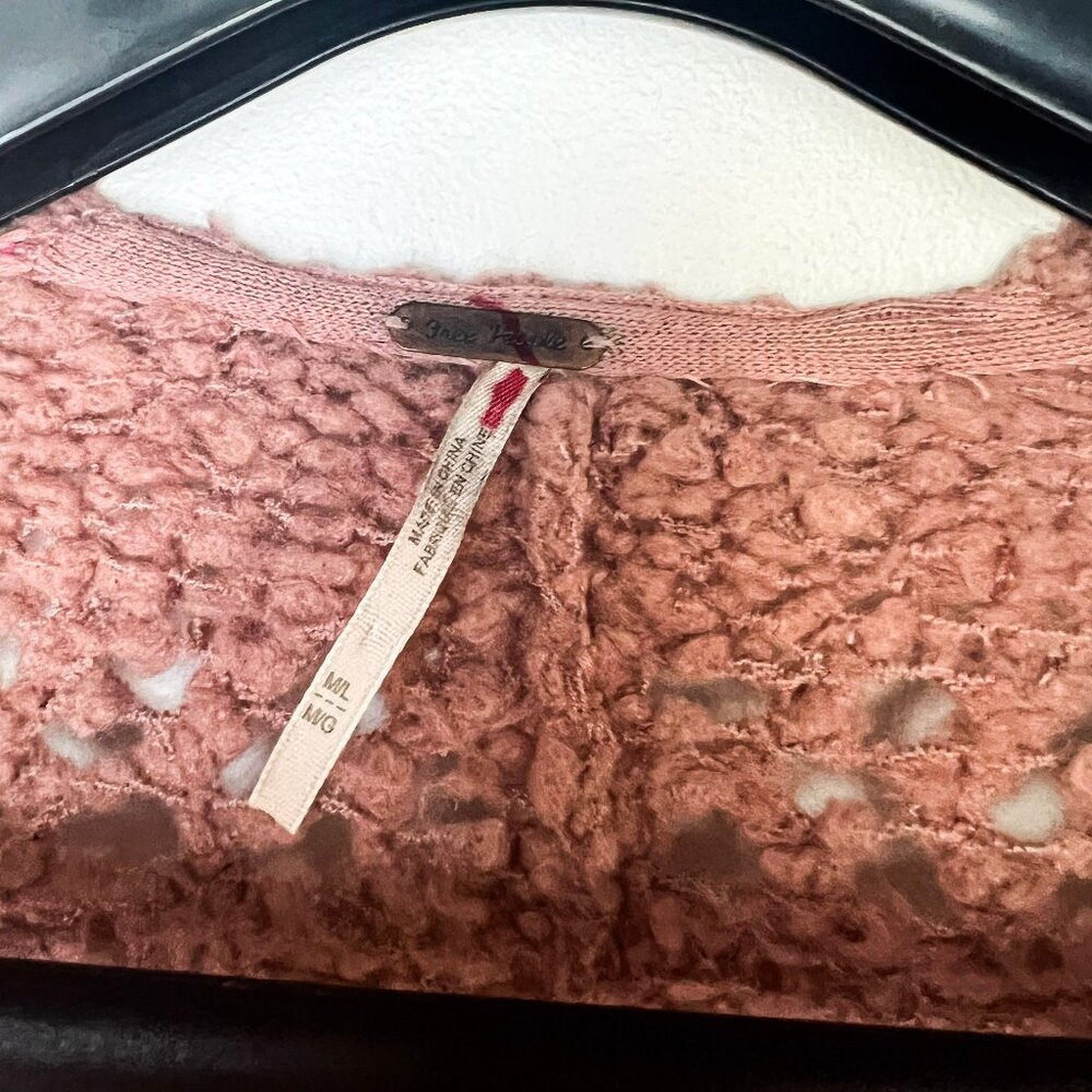 Free People Mauve Chunky Wool Blend Knit Cardigan Boho Soft Girl Cottagecore - Picture 4 of 9